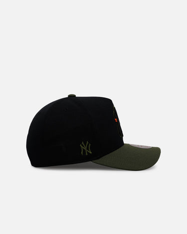 Mitchell & Ness New York Yankees 'Olive Cargos' Pro Pinch Snapback Olive/Black